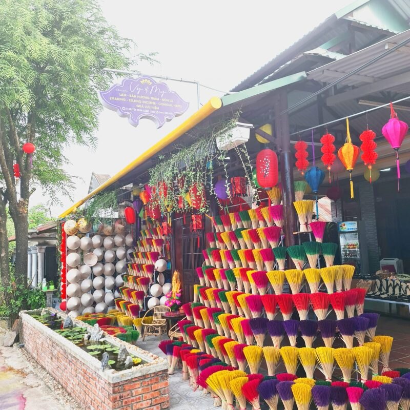 hue city tour - incense village