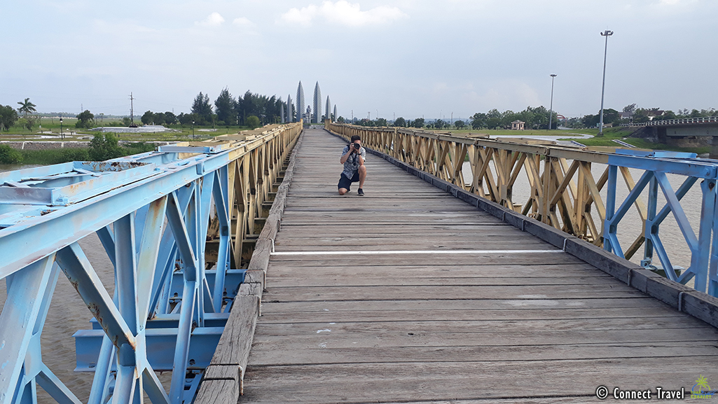 HIEN LUONG BRIDGE