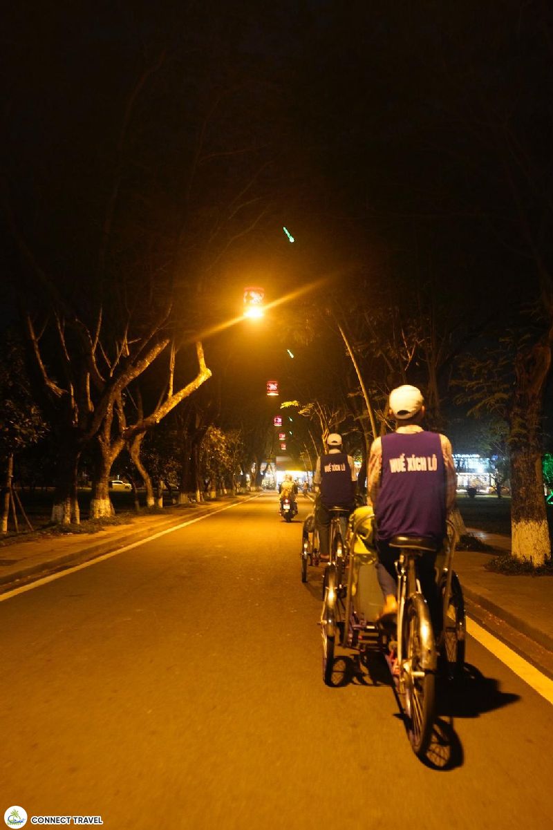 Hue Food Tour by Cyclo