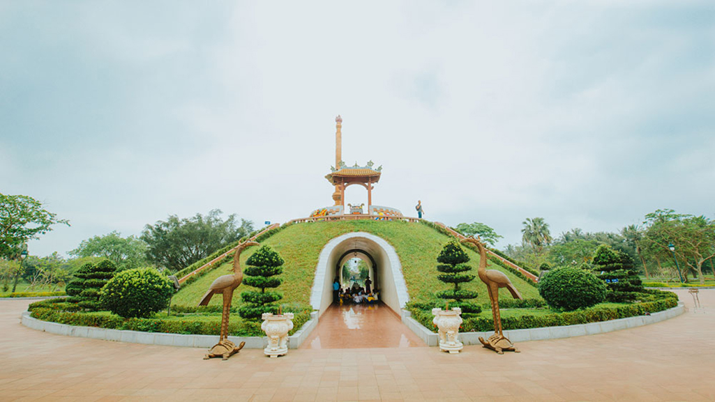 QUANG TRI ANCIENT CITADEL